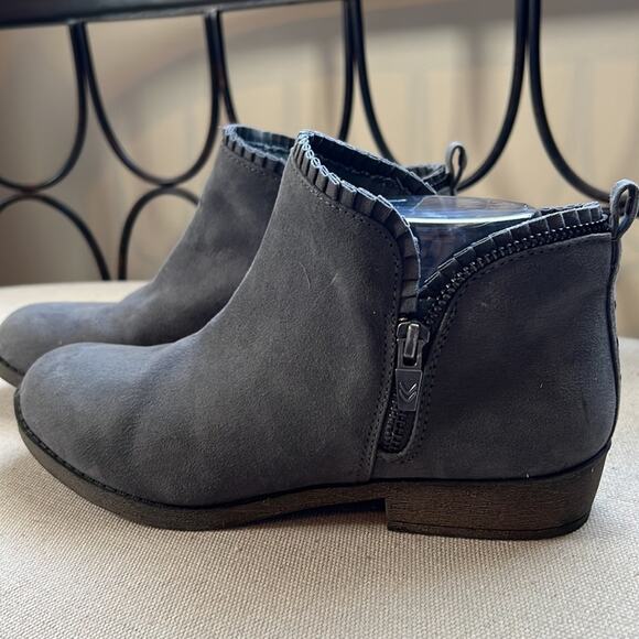 New! Dr. Scholl’s Hayzel ankle boots gray faux suede girls size 5 - Picture 2 of 11